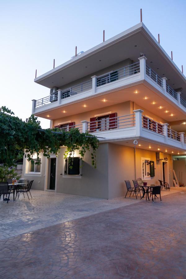 Tsoutsis Apartments Marantochori Exterior photo