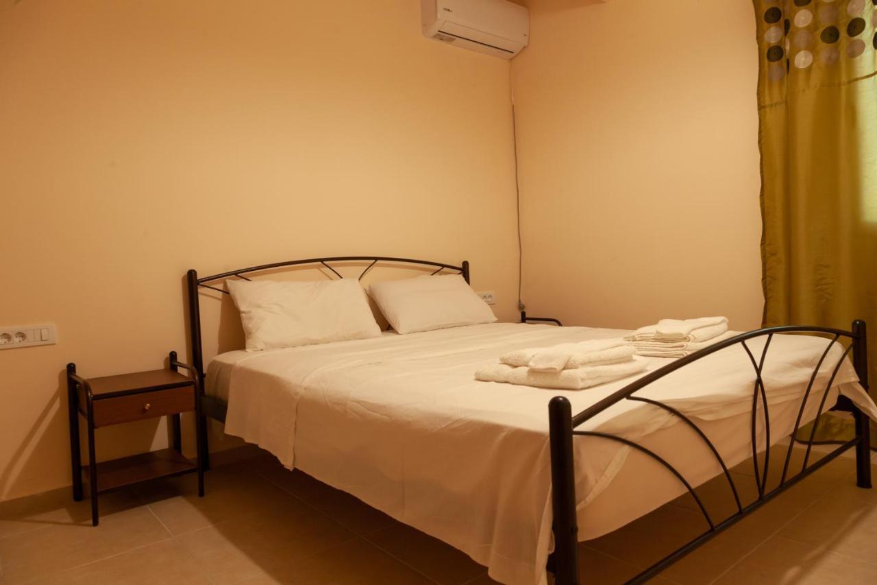 Tsoutsis Apartments Marantochori Room photo