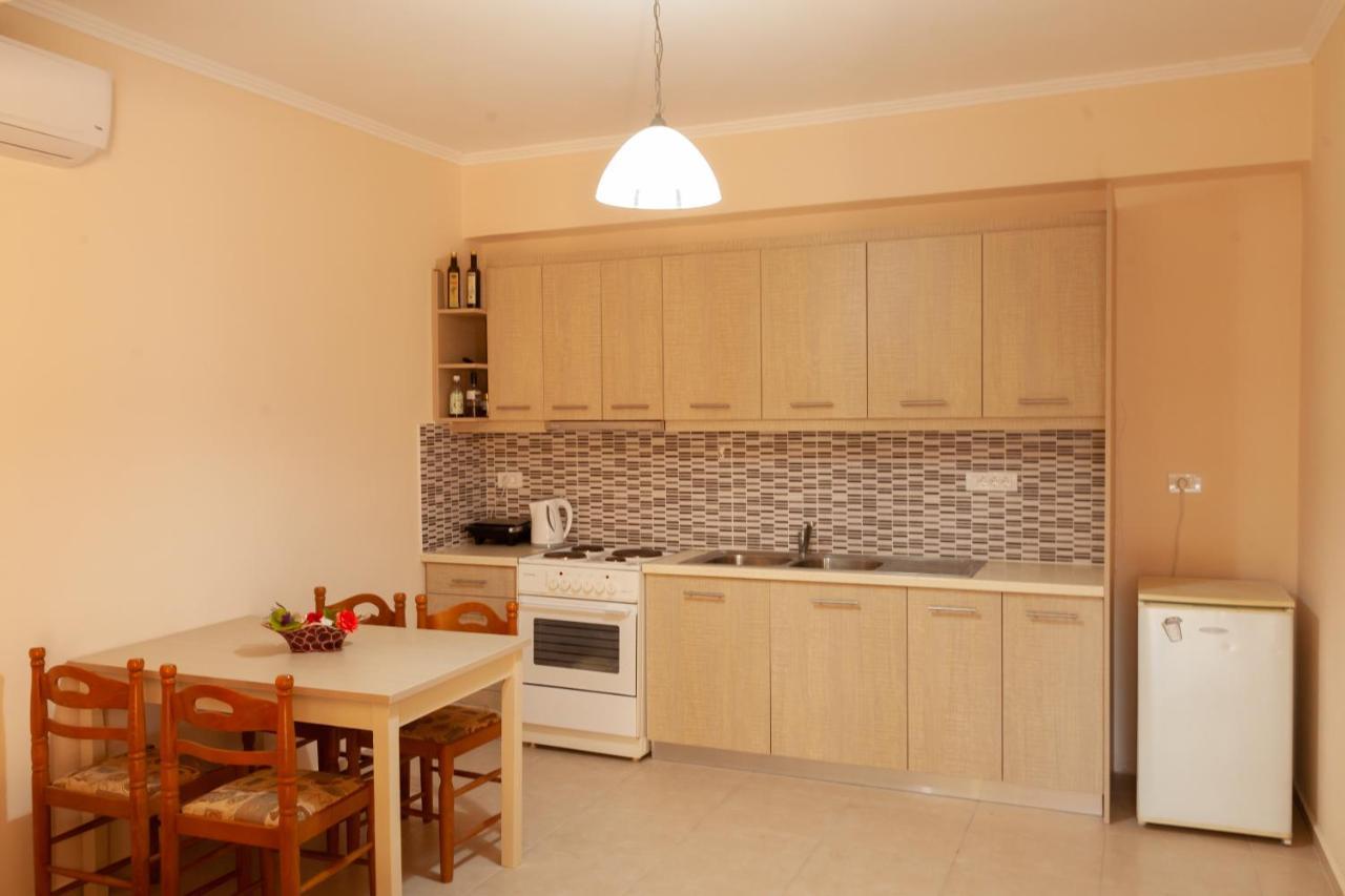 Tsoutsis Apartments Marantochori Room photo